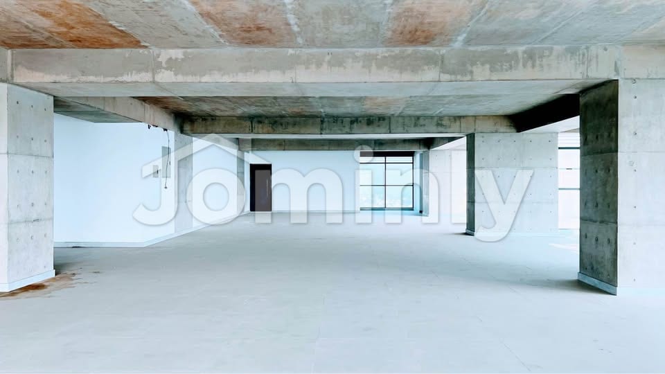 Prestigious 7,300 sq. ft. Premium Commercial Workspace in Gulshan - 4