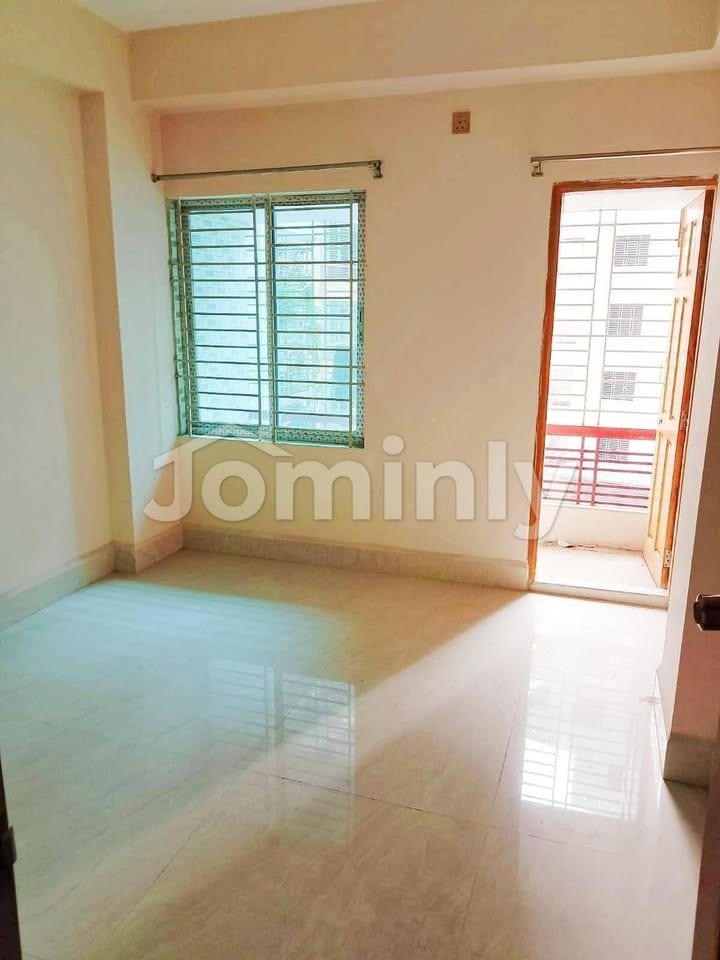 Brand New 1,270 Sft South-Facing Flat at Mirpur 60ft - 2