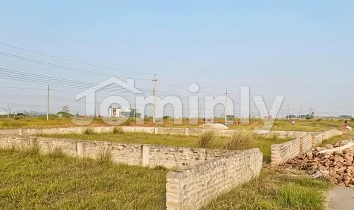 6 Katha South-Facing Plot for Sale at Bashundhara Block-N