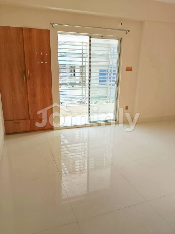 1,453 Sft South-Facing Corner Flat at Mirpur-1 - 2