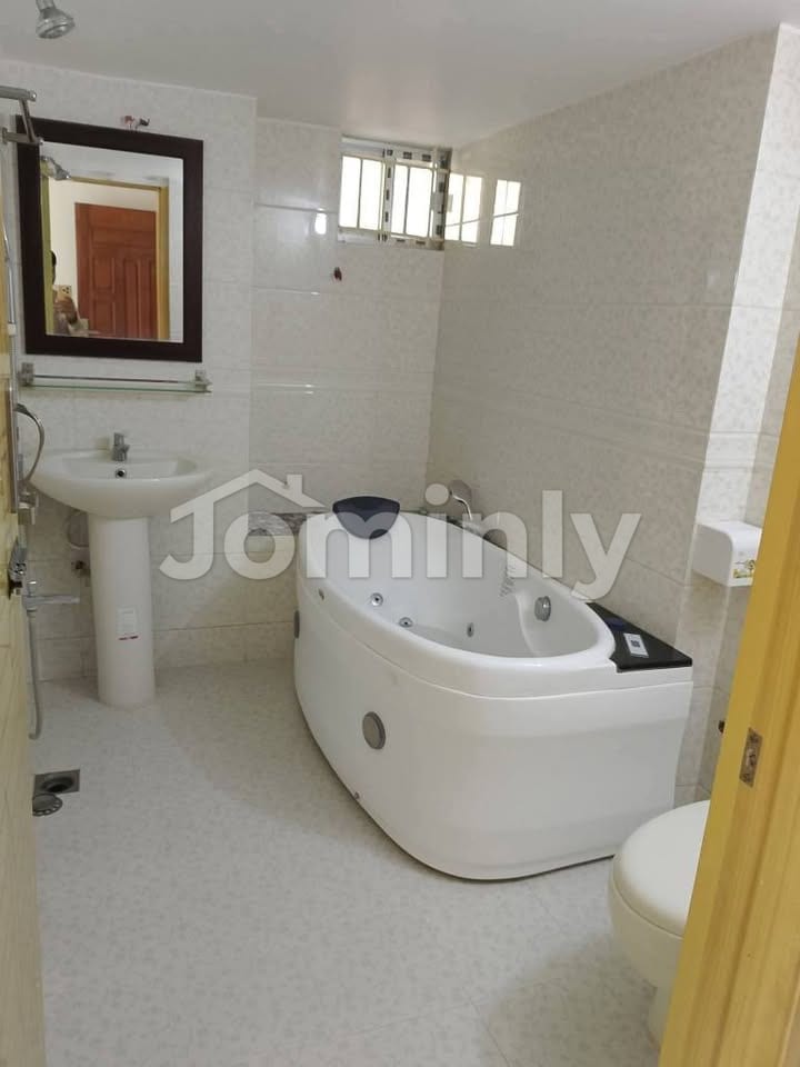 1,453 Sft South-Facing Corner Flat at Mirpur-1 - 5