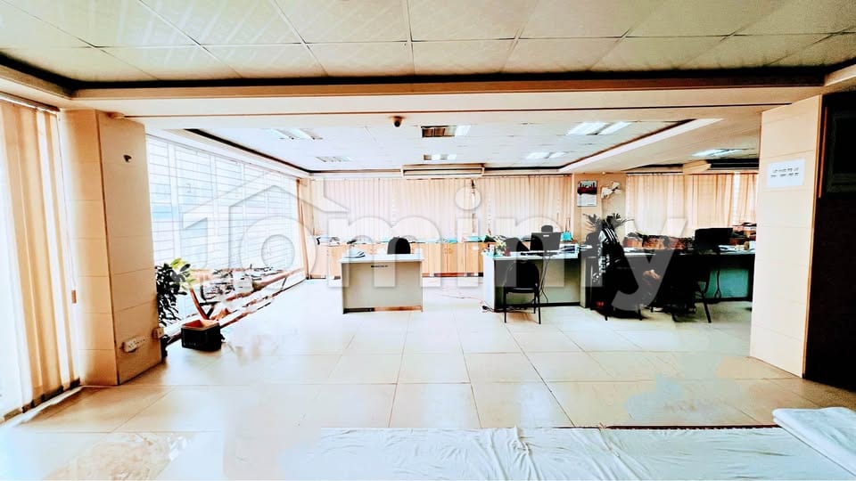 Prime 3,100 sq. ft. 1st Floor Commercial Space in Banani