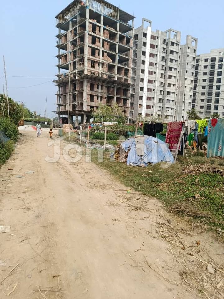 11 Katha South-Facing Corner Plot for Sale near Uttara Sector-15 & Metro Rail - 3