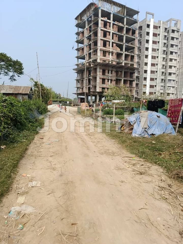 11 Katha South-Facing Corner Plot for Sale near Uttara Sector-15 & Metro Rail - 4