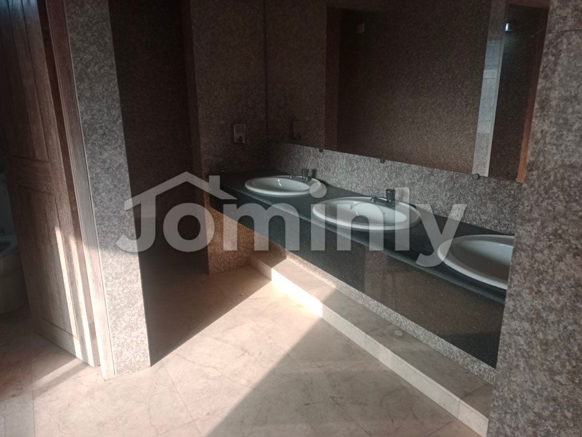 4,000 Sft Commercial Office Space for Rent at Nikunja-2, Khilkhet - 5