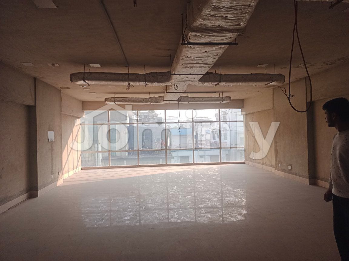 Spacious 6,000 Sft Premium Office Floor for Rent at Nikunja-2 - 2