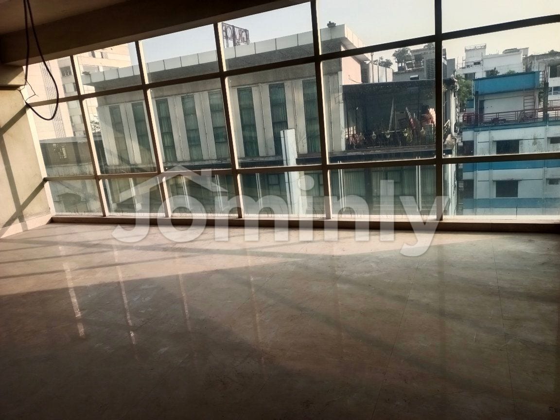 Spacious 6,000 Sft Premium Office Floor for Rent at Nikunja-2 - 5