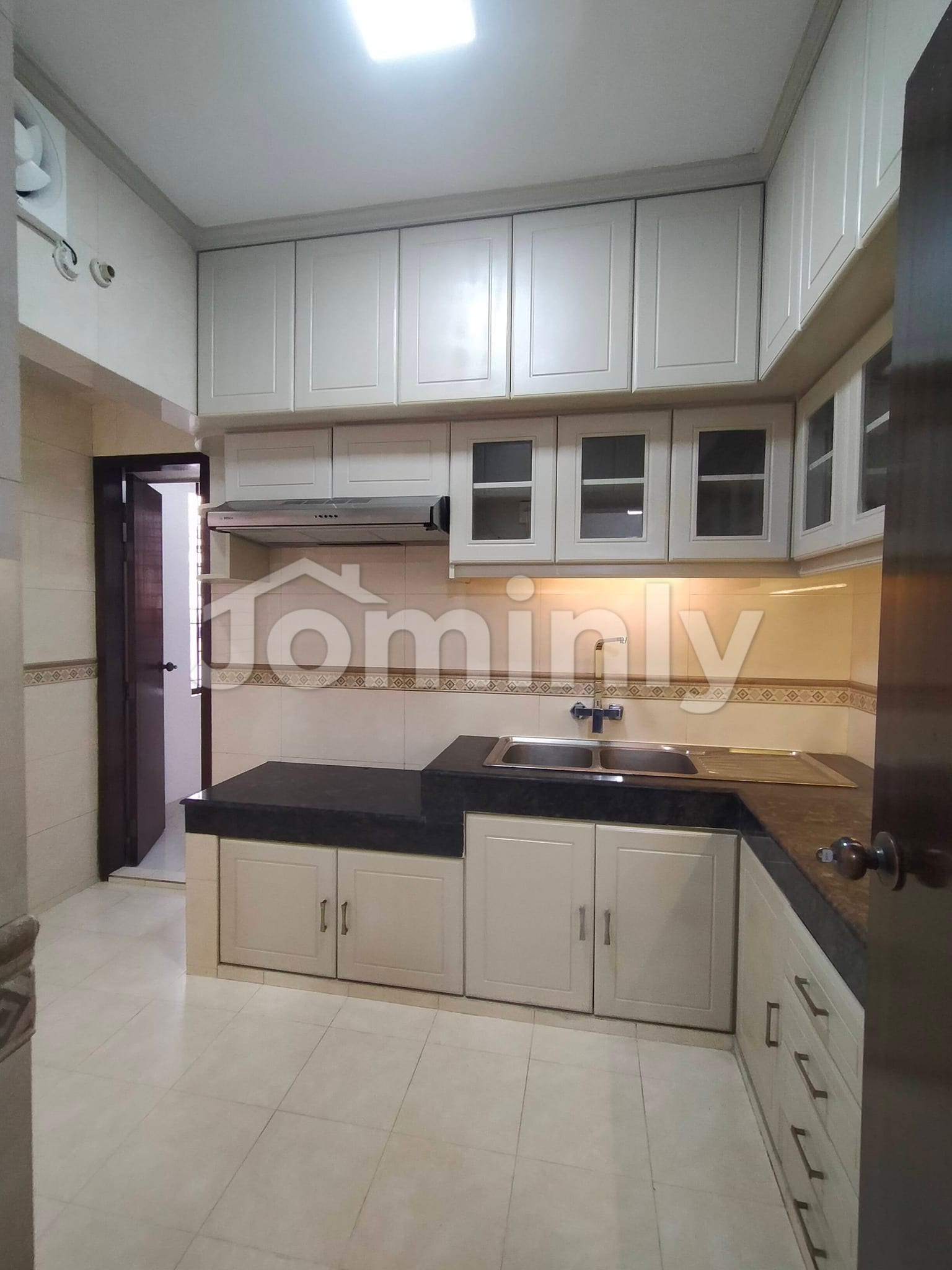 1,800 sq. ft. Front-Side Family Apartment in Banani Prime Location - 3