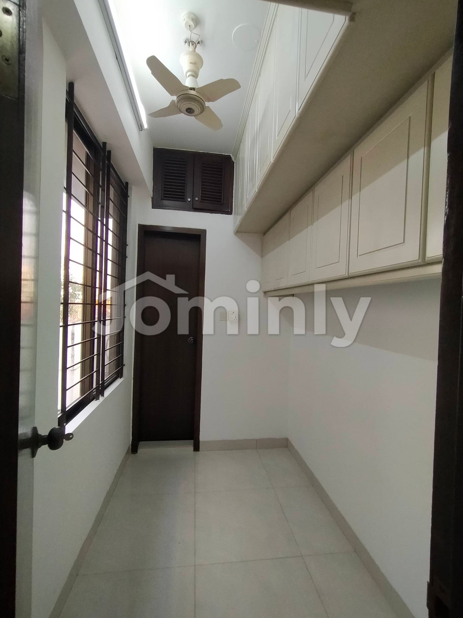 1,800 sq. ft. Front-Side Family Apartment in Banani Prime Location - 4