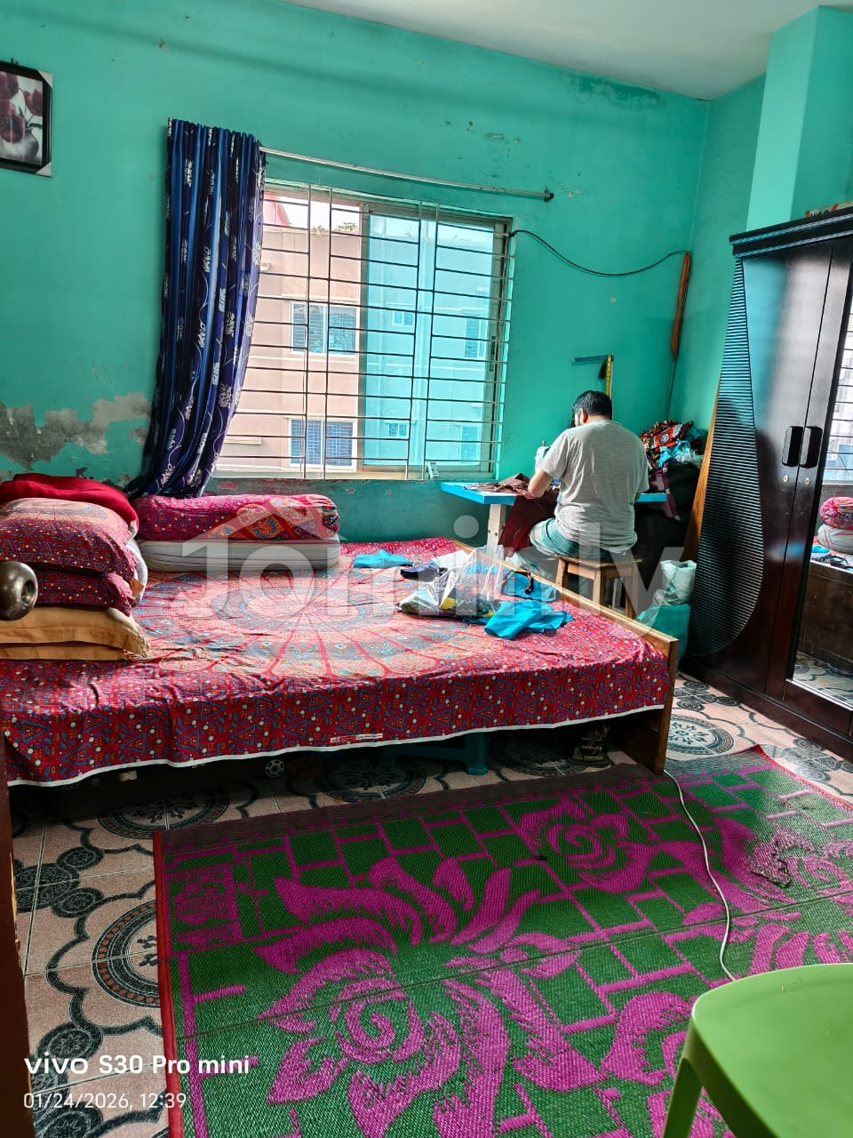 Cozy 850 Sft 2-Bedroom Corner Flat for Sale at Kazipara, Dhaka - 4