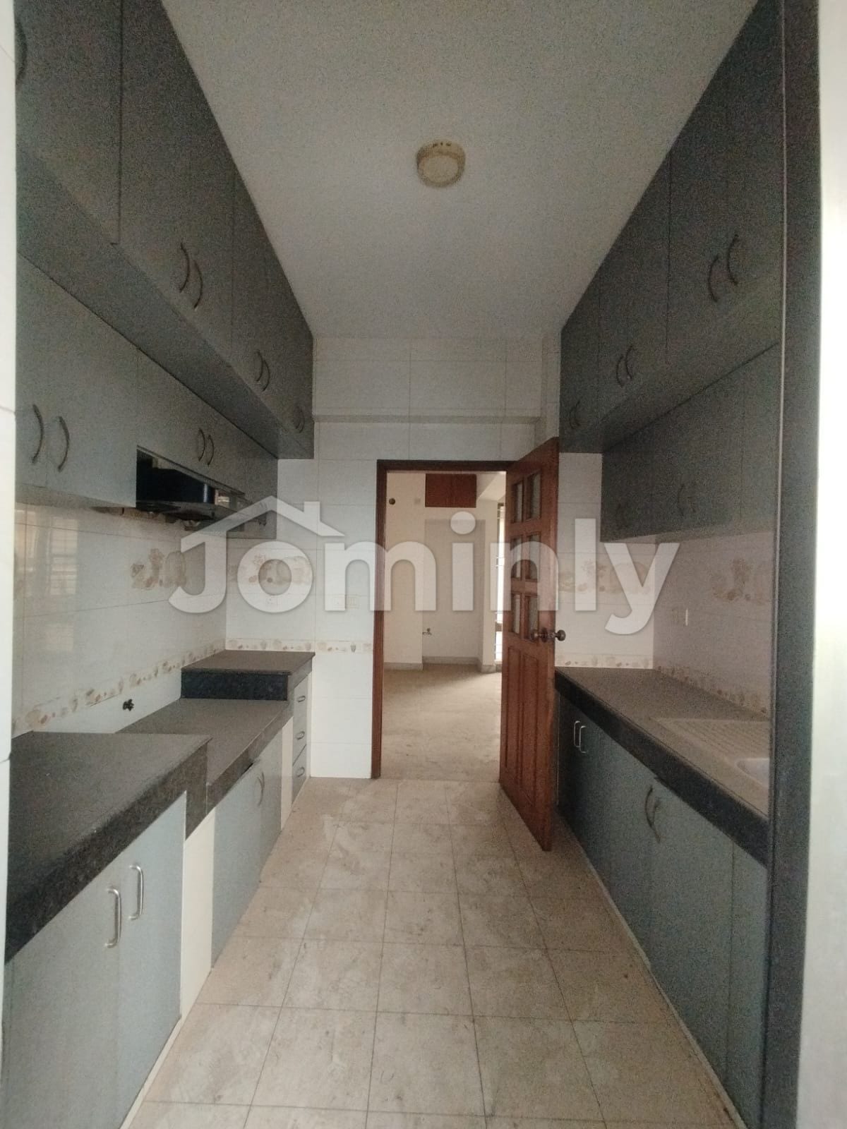 Grand 3,200 sq. ft. Unfurnished Residence in Gulshan | Ultra-Spacious Family Home - 3