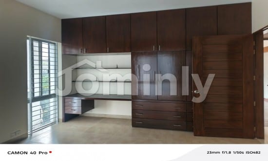 Spacious & Elegant Unfurnished Luxury Apartment (4,000 sq. ft.) for Rent in Gulshan - 3