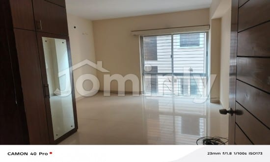 Spacious & Elegant Unfurnished Luxury Apartment (4,000 sq. ft.) for Rent in Gulshan - 5