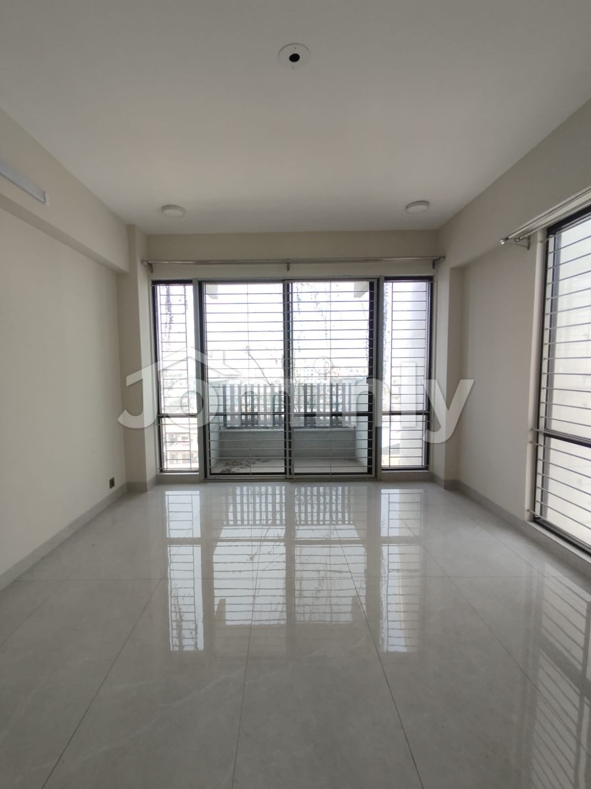Elite 3,500 SFT Semi-Furnished Residence for Rent in Baridhara Diplomatic Zone - 3
