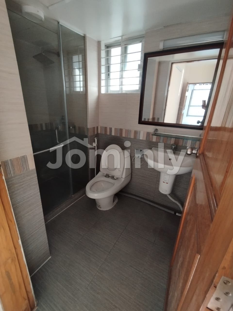 Spacious 3300 Sft Luxury Apartment for Rent in Baridhara - 2