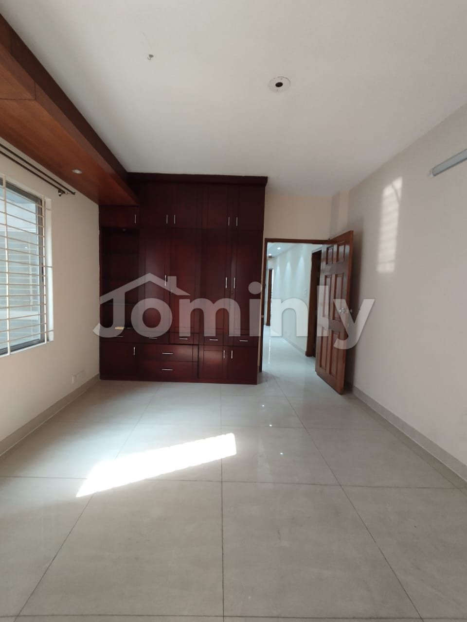 Spacious 3300 Sft Luxury Apartment for Rent in Baridhara - 3