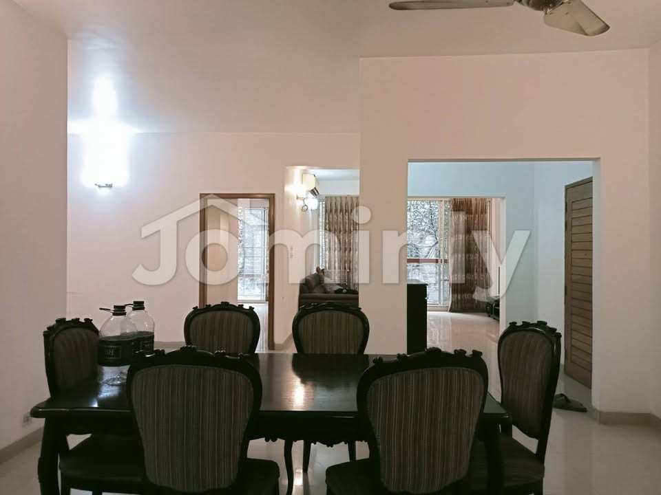 Spacious 2,000 Sft Corporate Office Space for Rent at Gulshan-1 - 3