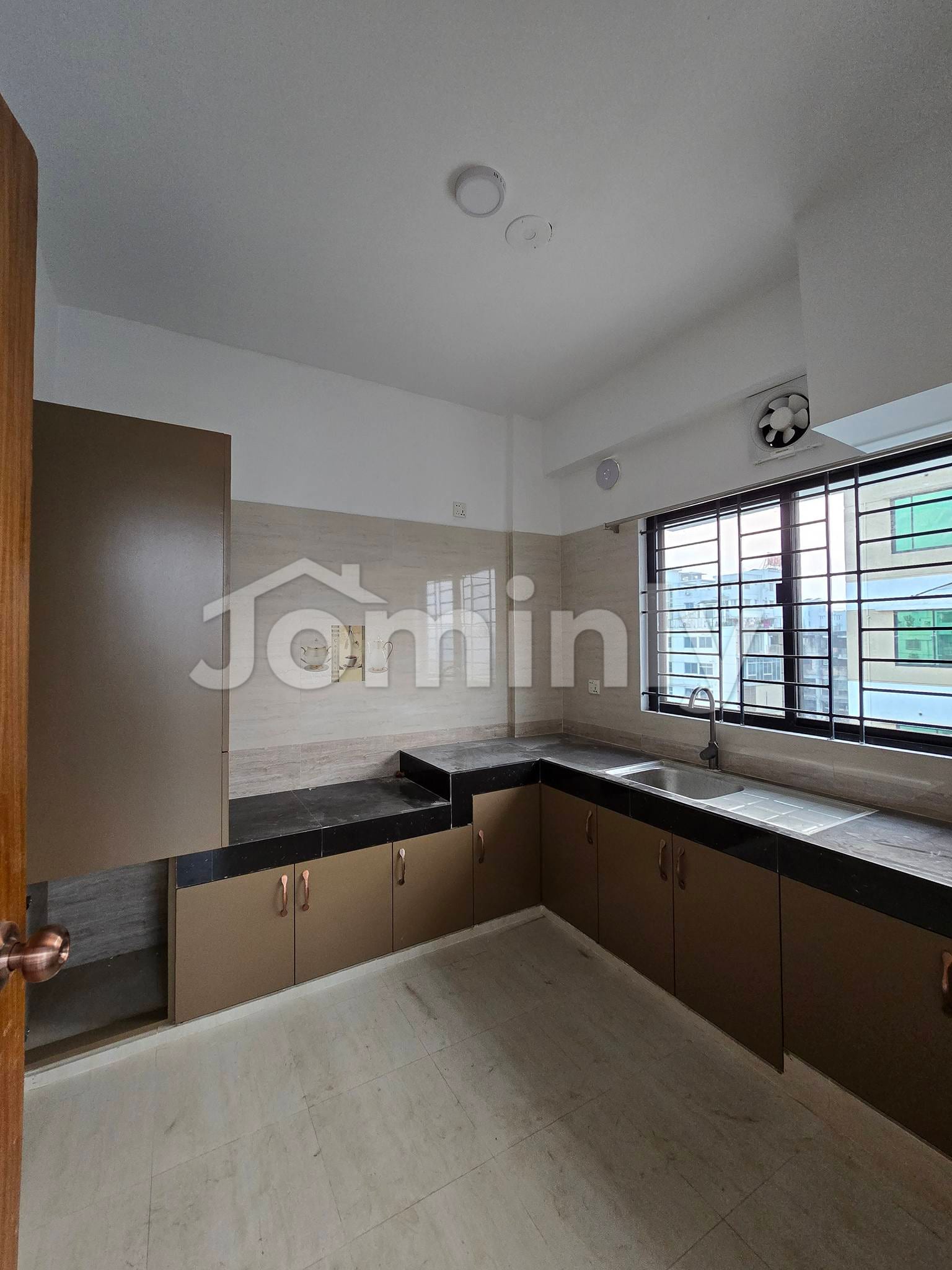 Modern 1542 Sft New Apartment for Rent in Bashundhara R/A - 3