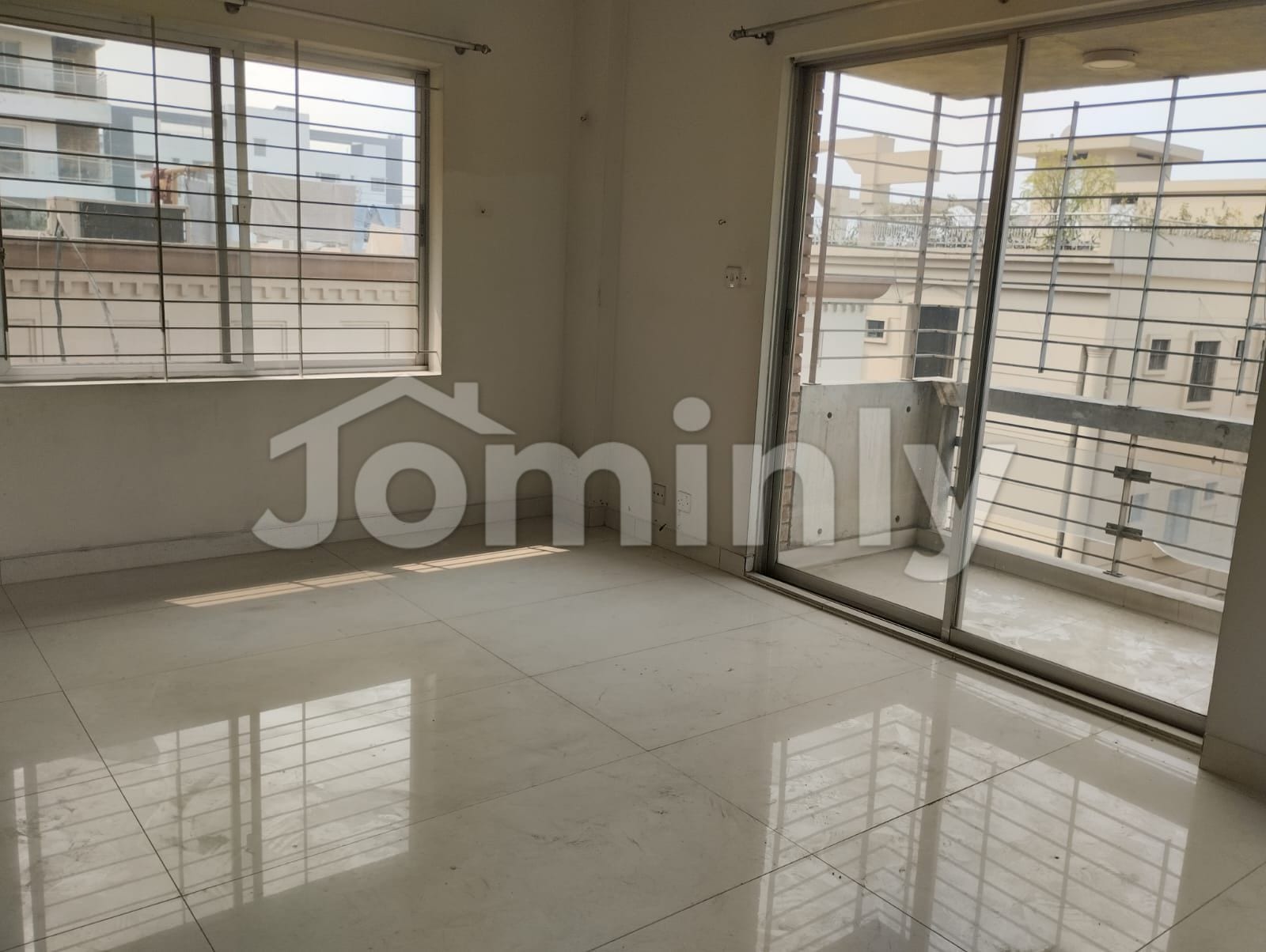 Spacious 2300 Sft Unfurnished Apartment for Rent in Banani