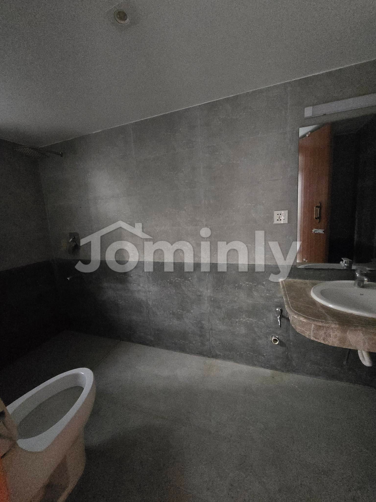 Spacious 2000 Sft First Floor Family Apartment for Rent in Bashundhara R/A - 5