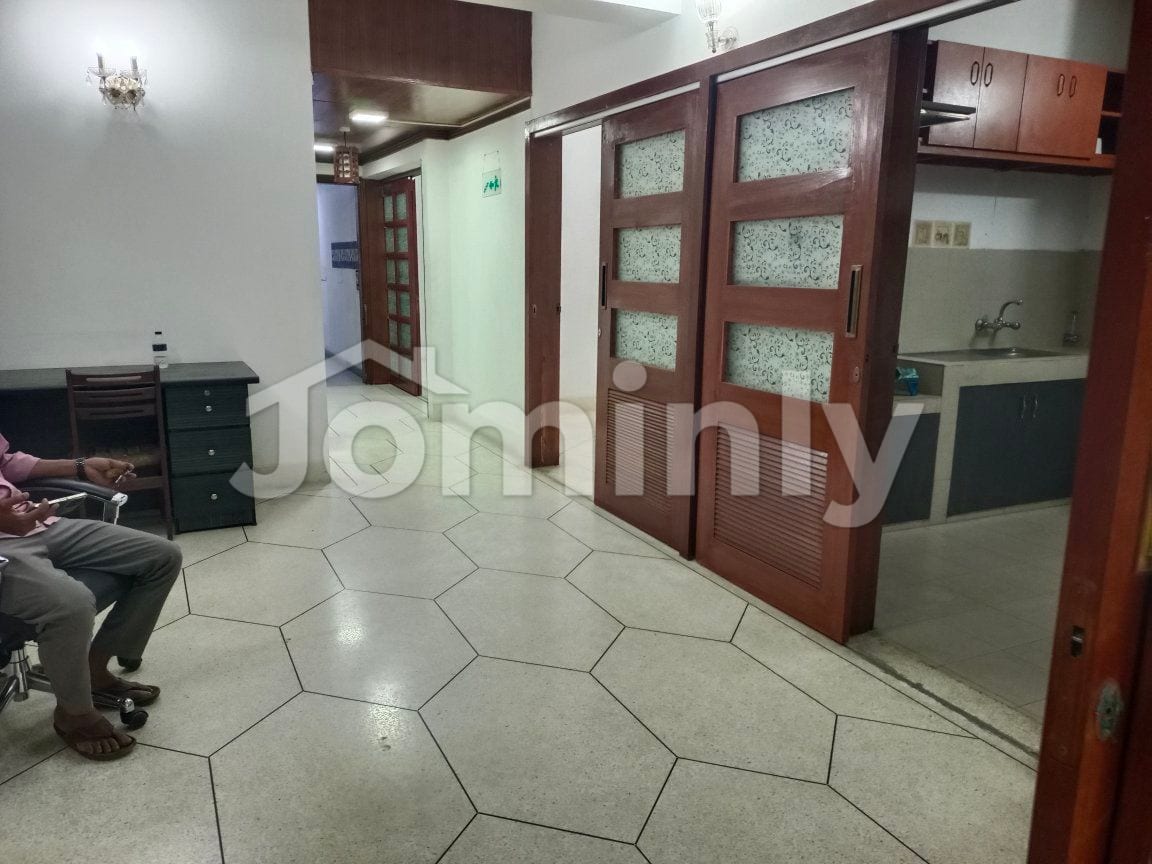 Prime 2200 Sft Semi-Furnished Office Space for Rent in Gulshan - 3
