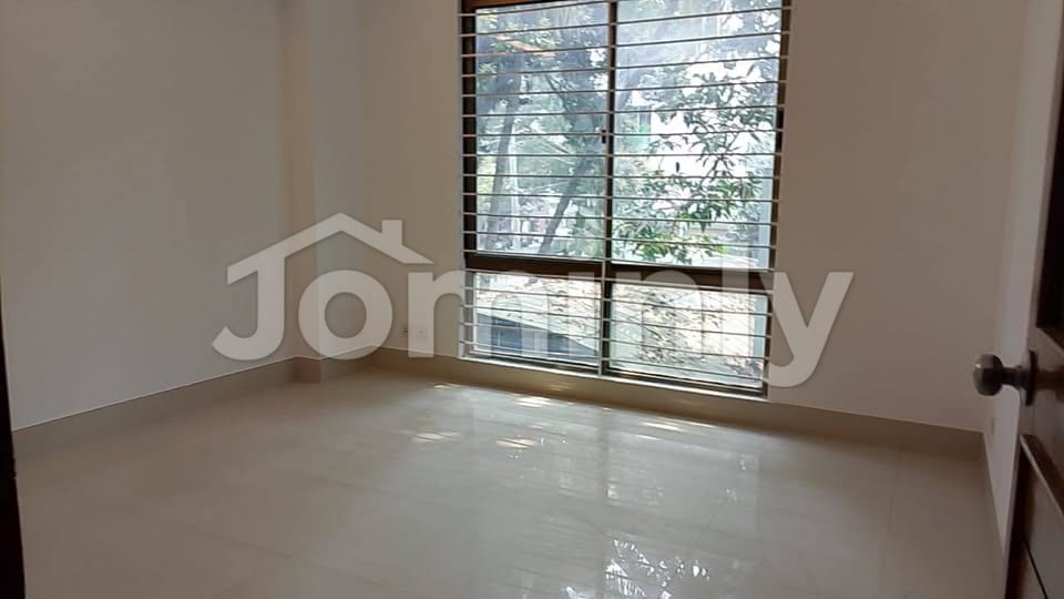 Premium 2,200 Sft Corporate Office Space for Rent at Gulshan-2 (1st Floor) - 3