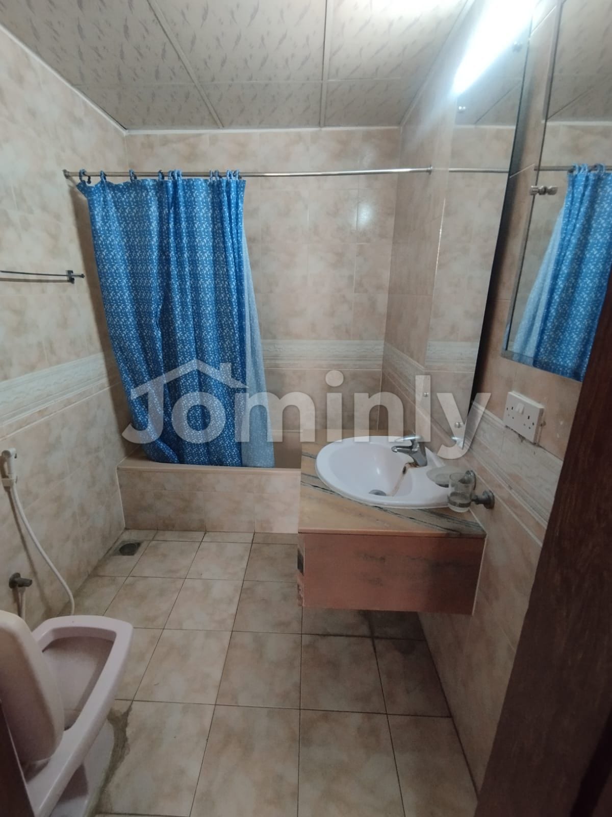 Sophisticated 2600 Sft Semi-Furnished Apartment for Rent in Baridhara - 2
