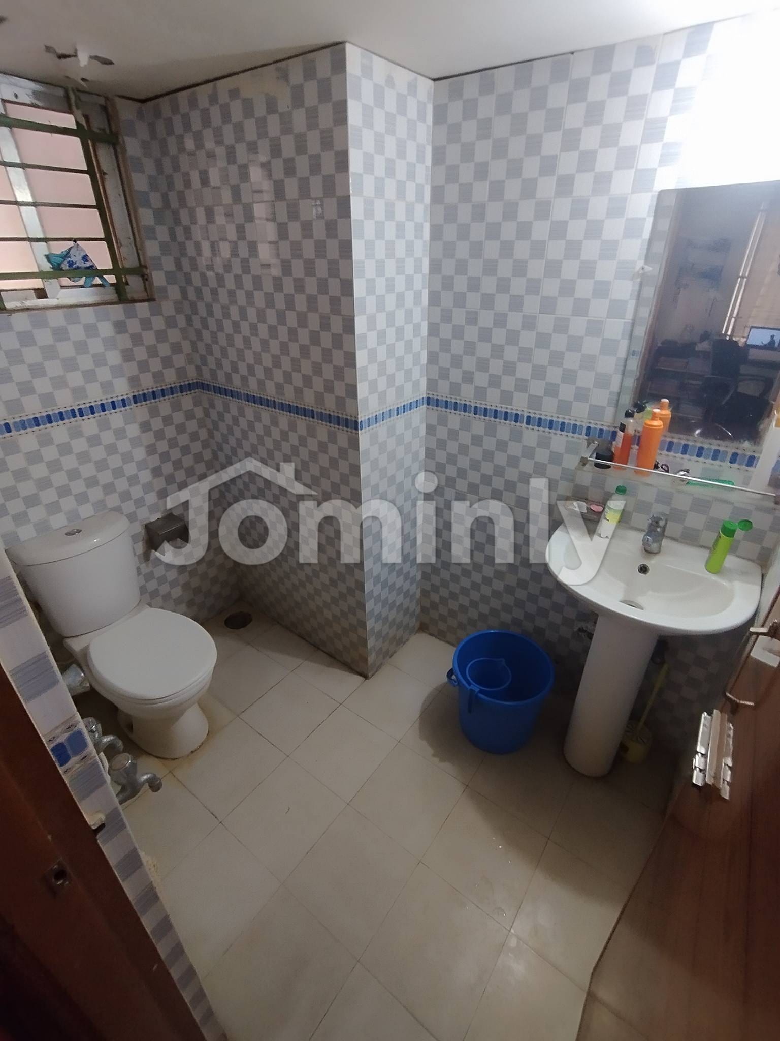 Compact 900 Sft Family Apartment with Gas Line for Rent in Bashundhara R/A - 2