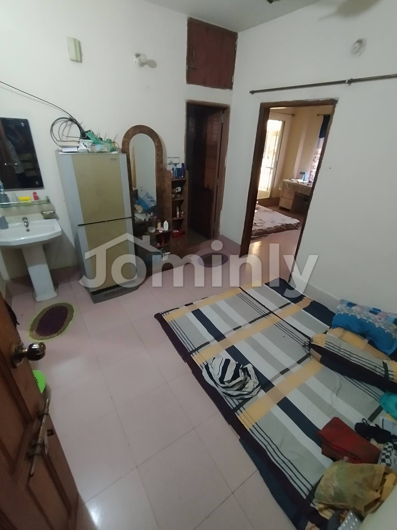 Compact 900 Sft Family Apartment with Gas Line for Rent in Bashundhara R/A - 3