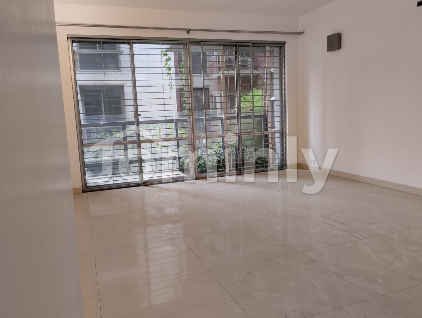 Luxurious 4000 Sft Unfurnished Apartment for Rent in Gulshan North