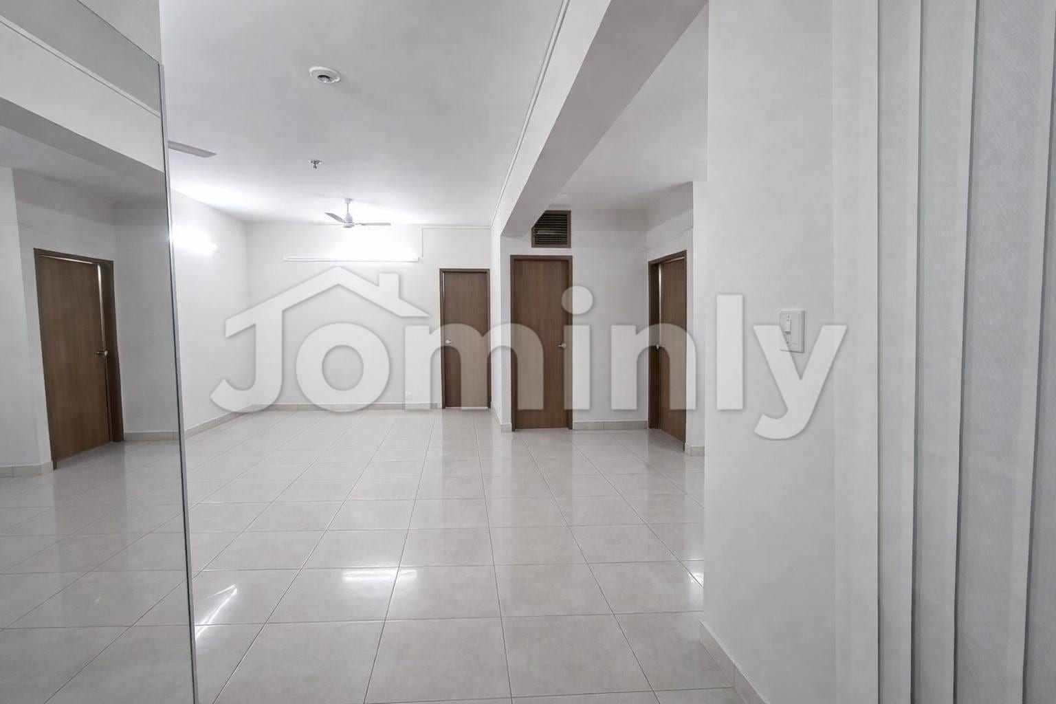 Spacious 2,300 Sft Corporate Office Space for Rent at Gulshan-1 (1st Floor) - 4