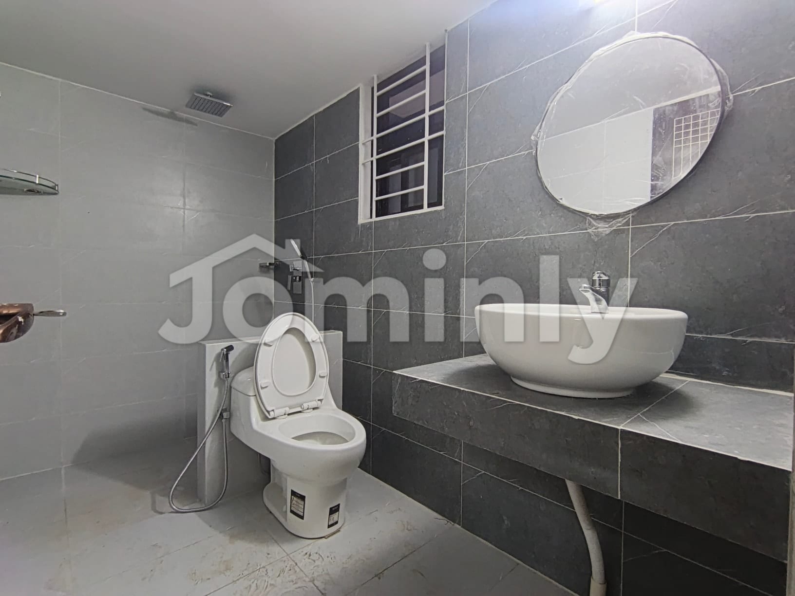 Spacious 1800 Sft Bachelor Apartment for Rent in Bashundhara R/A - 2