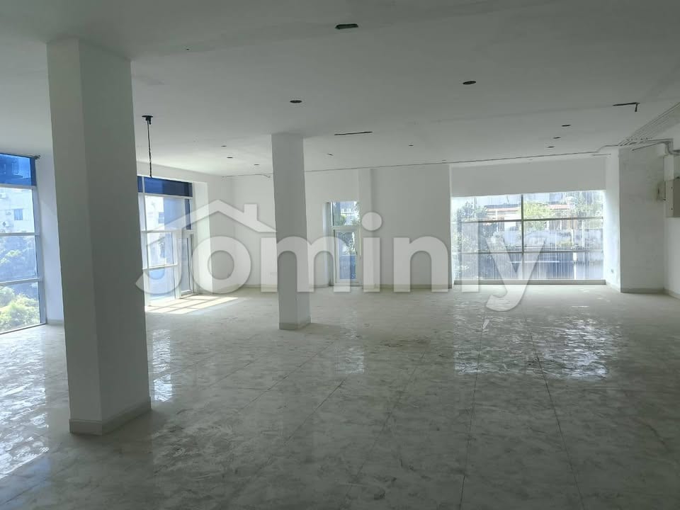 Expansive 4,000 Sft Corporate Office Space for Rent at Banani Road 11