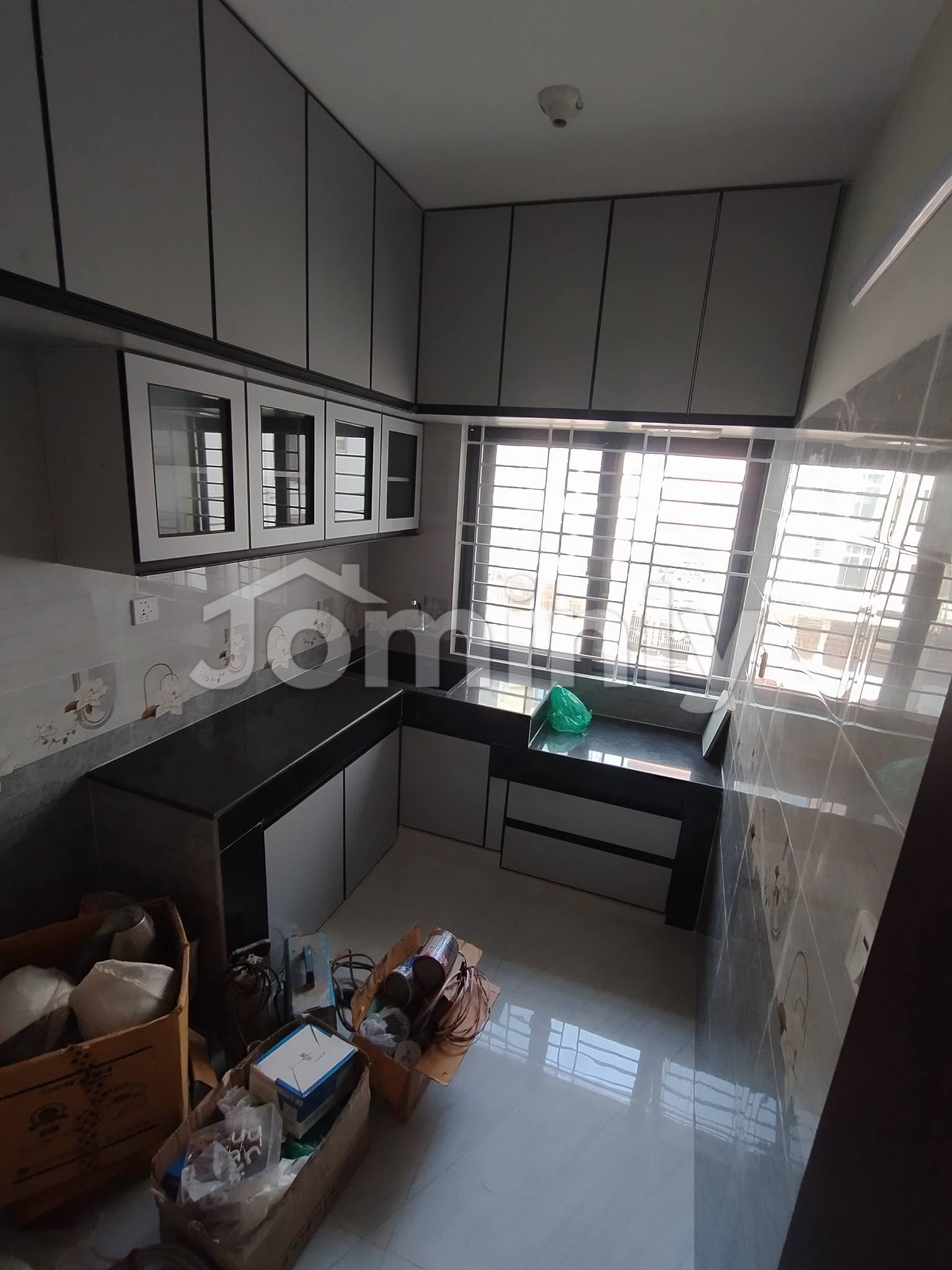 Brand New South-Facing 3-Bedroom Apartment for Rent in Block F, Bashundhara R/A - 4