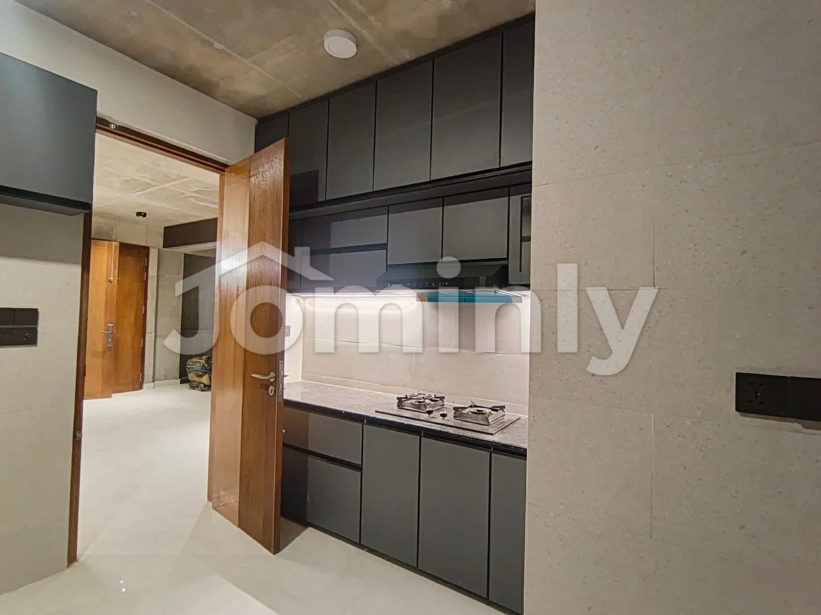 Premium 2000 Sft Spacious Family Apartment for Rent in Bashundhara R/A - 5