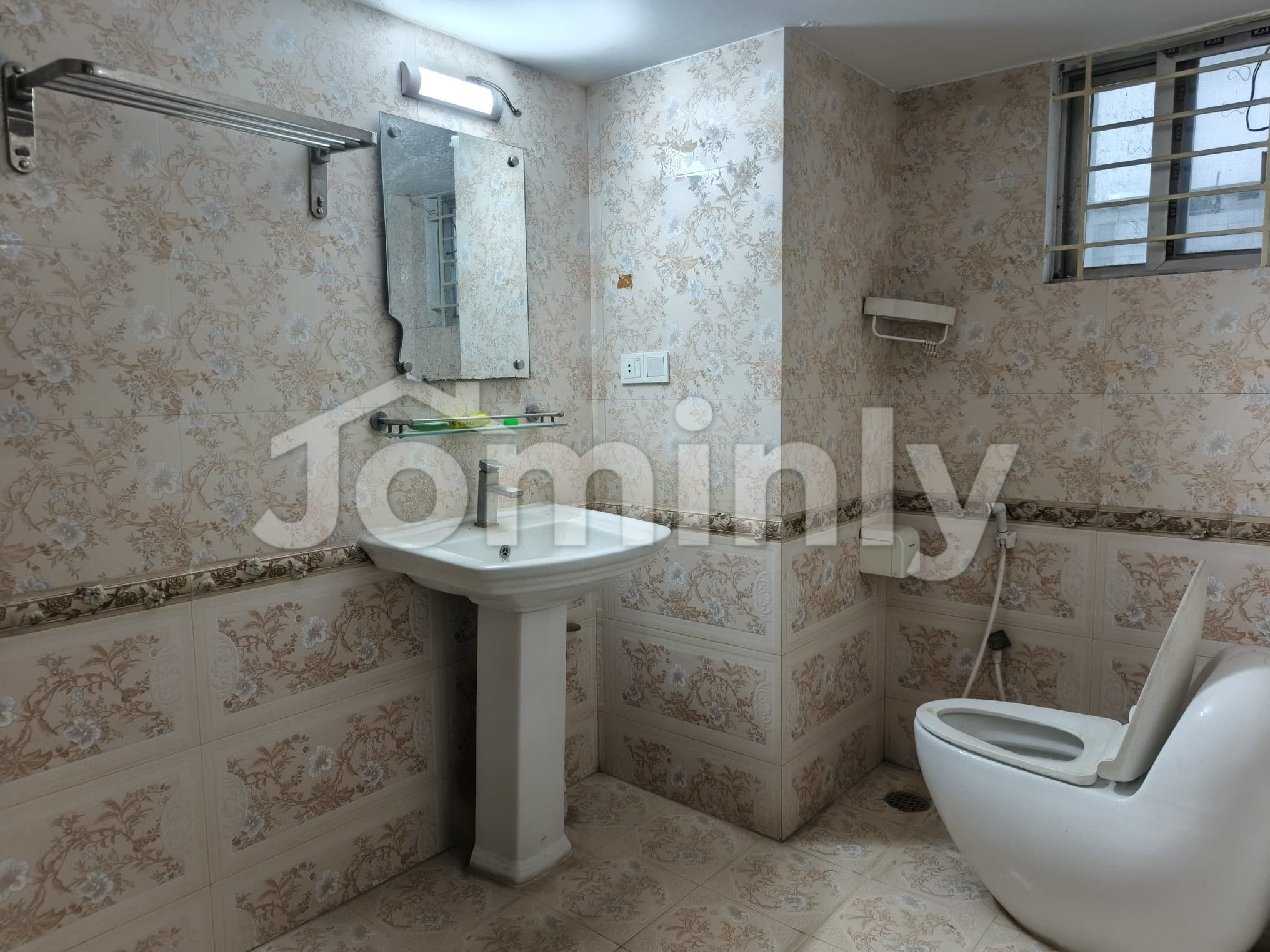 Spacious 1850 Sft Family Apartment for Rent in Bashundhara R/A - 3