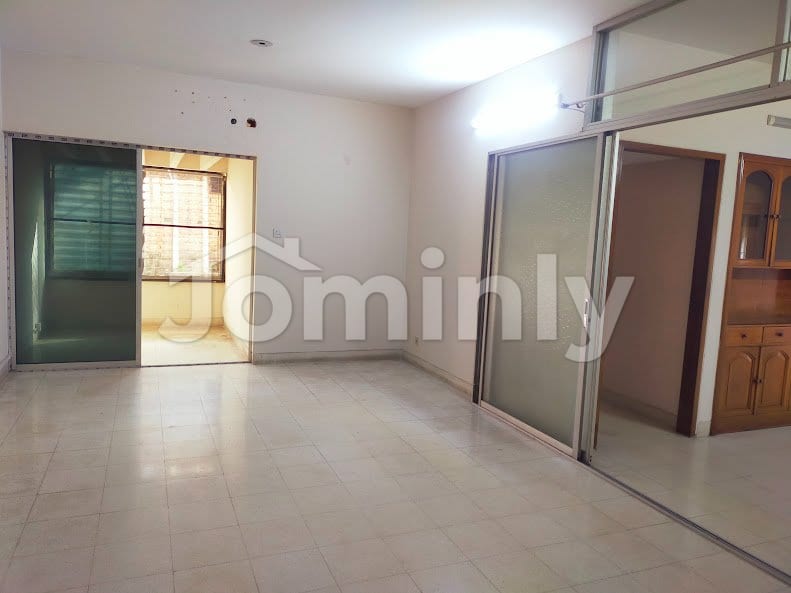 Beautiful 3-Bedroom Residential Apartment for Rent in Banani - 2