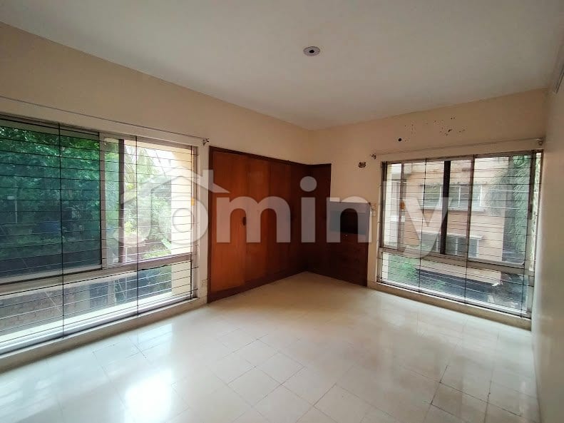 Beautiful 3-Bedroom Residential Apartment for Rent in Banani - 3