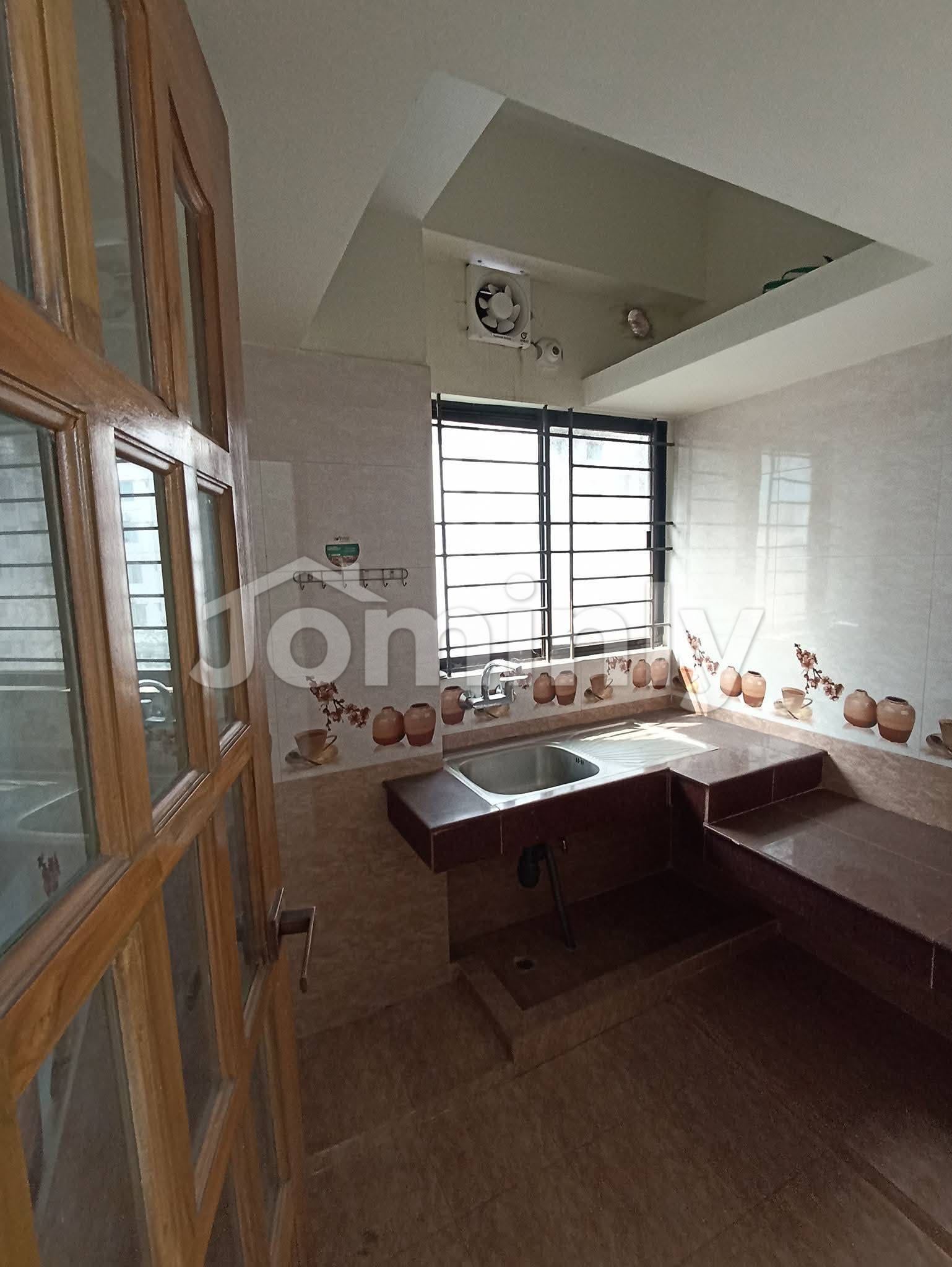 Comfortable 2-Bedroom Family Apartment for Rent in Block H, Bashundhara R/A - 5