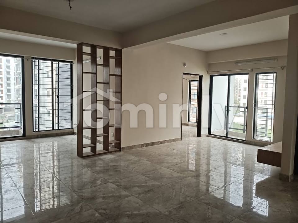 Brand New 2000 Sft Luxury Apartment for Rent in Bashundhara R/A (Block J)