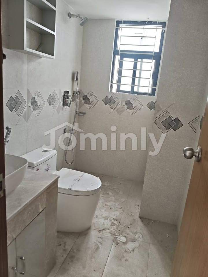 Premium 2307 Sft South-Facing Brand New Apartment in Bashundhara R/A (Block K) - 2