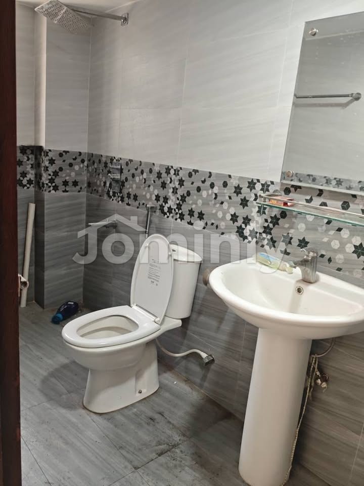 Spacious 2000 Sft Residential Apartment for Rent in Bashundhara R/A (Block I) - 5