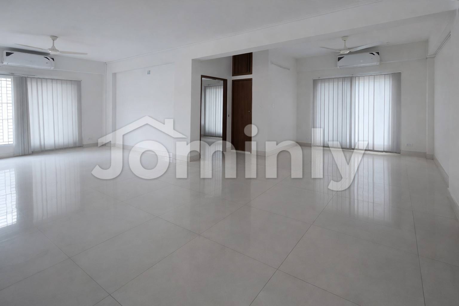 Ready 2,700 Sft Corporate Office Space for Rent at Gulshan 1 Near Circle