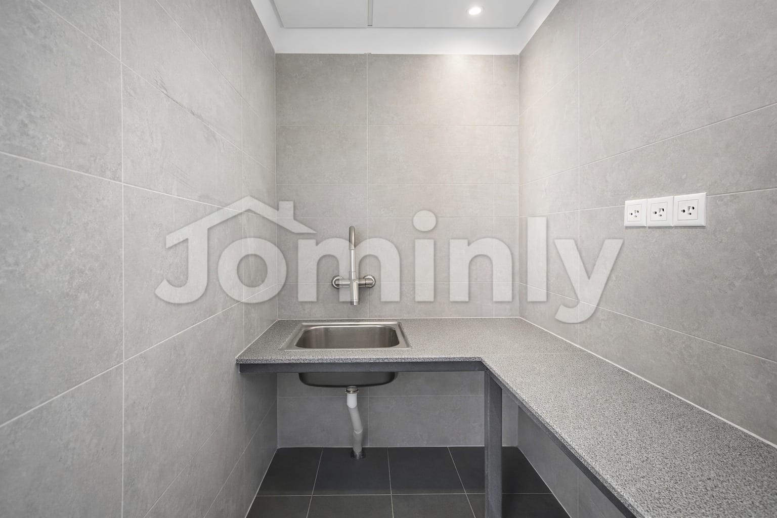 Premium 3,054 Sft Commercial Office Space for Rent at Road 11 Banani Dhaka - 5