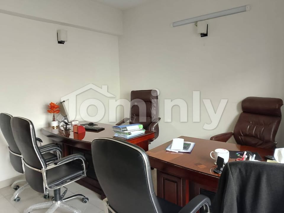 Cozy 1,500 Sft Commercial Office Space for Rent at Road 4 Banani Dhaka