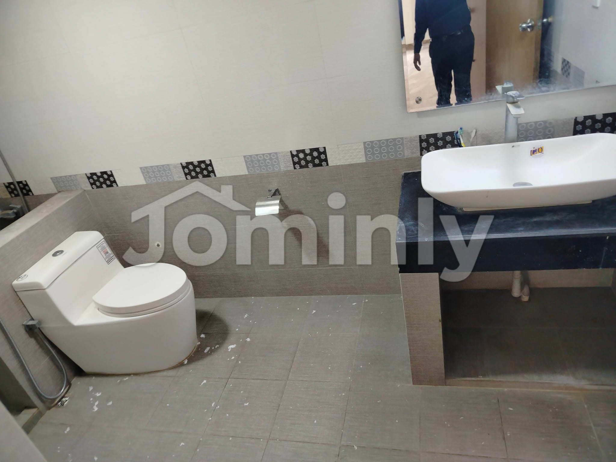 Spacious 2450 Sqft 3-Bedroom Apartment for Rent on 2nd Floor in Banani - 4