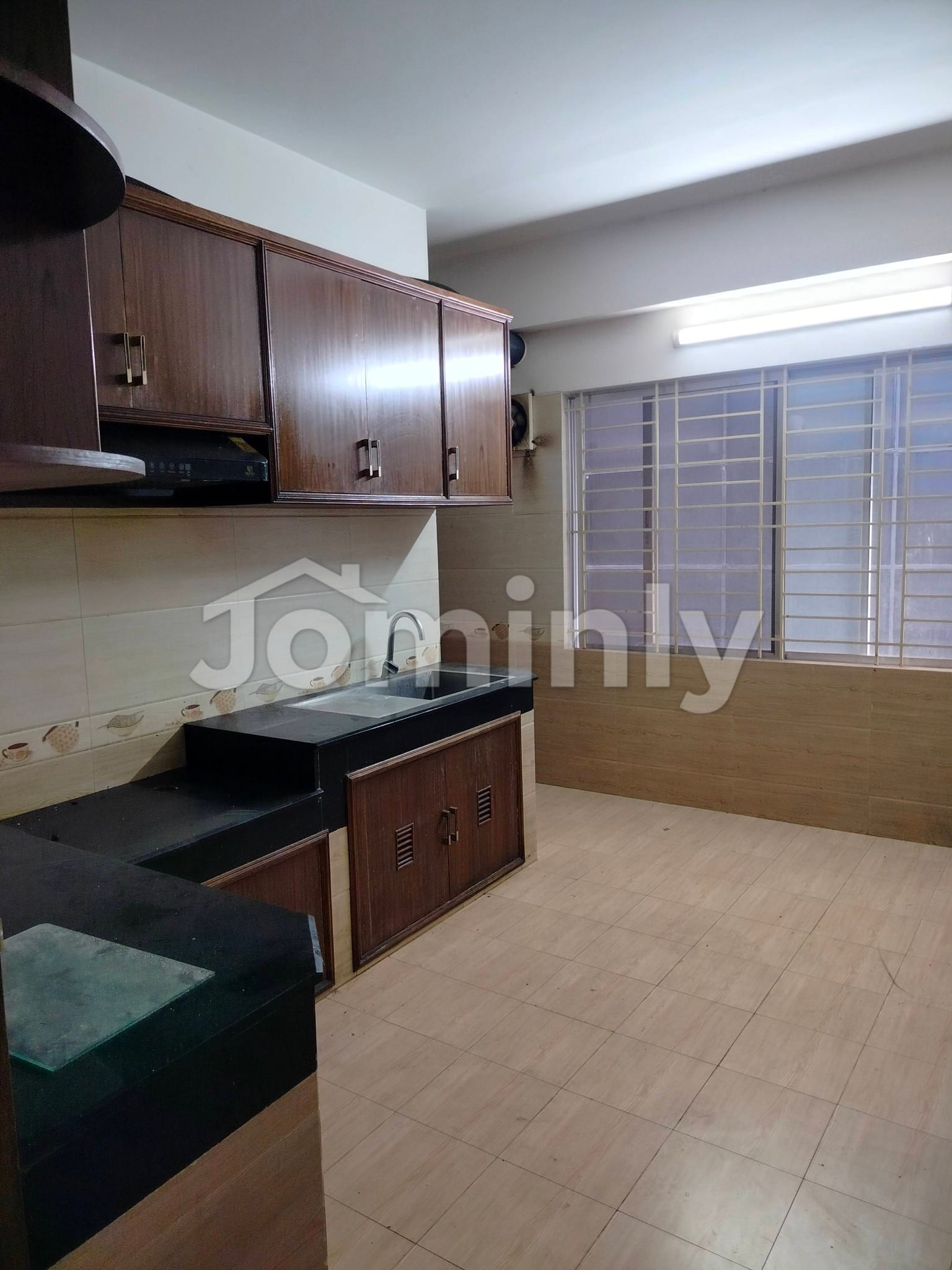 Spacious 2450 Sqft 3-Bedroom Apartment for Rent on 2nd Floor in Banani - 5