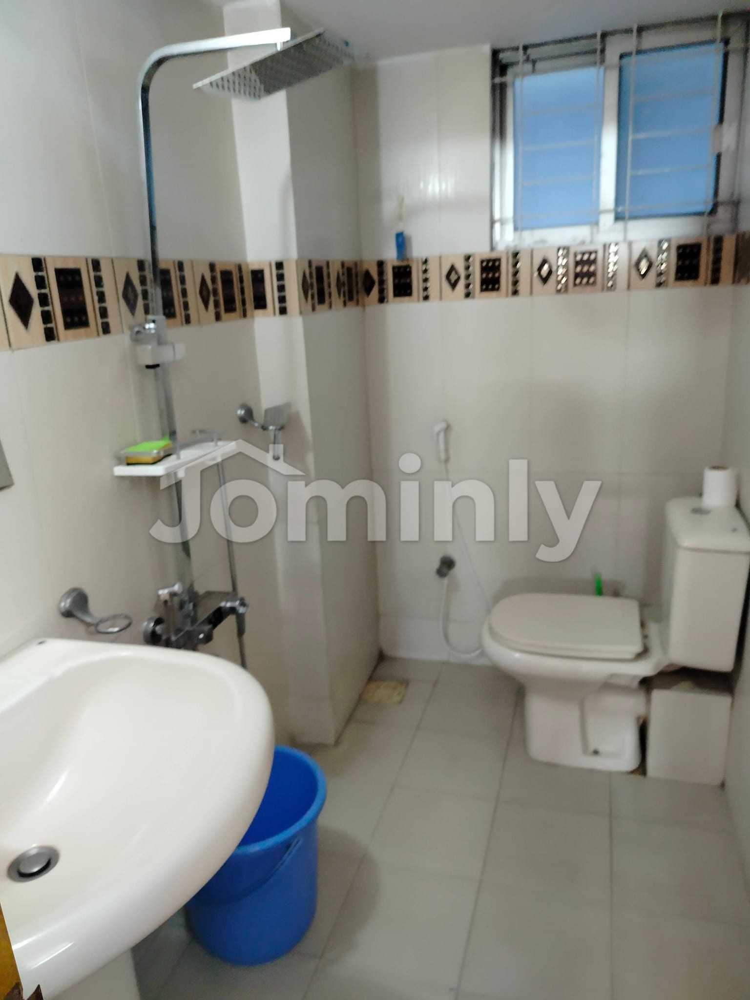 Premium 2200 Sqft Fully Furnished Apartment for Rent in Banani - 2