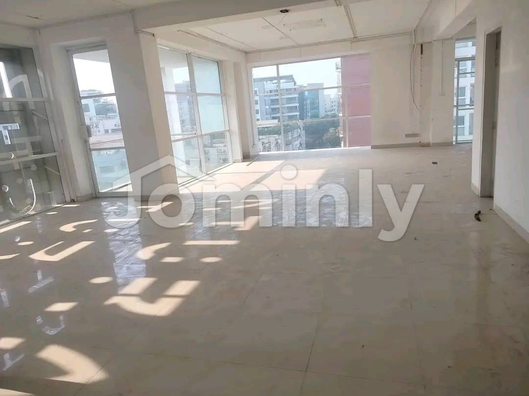 Premium 2,100 Sft Fully Commercial Office Space for Rent at Banani Near Pujar Math - 2