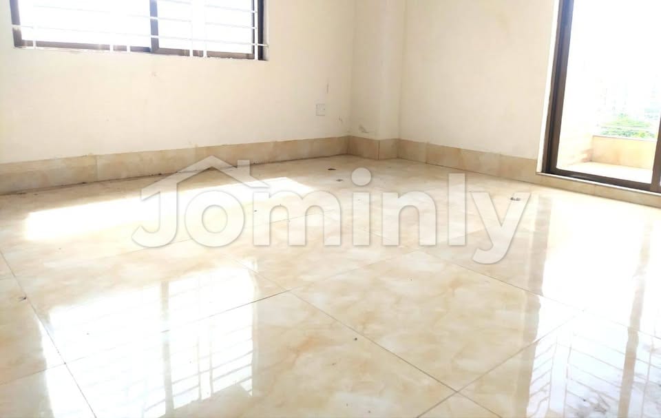 Cozy 1,550 Sft North-Facing Ready Flat for Sale at Block-L Basundhara R/A Dhaka - 3